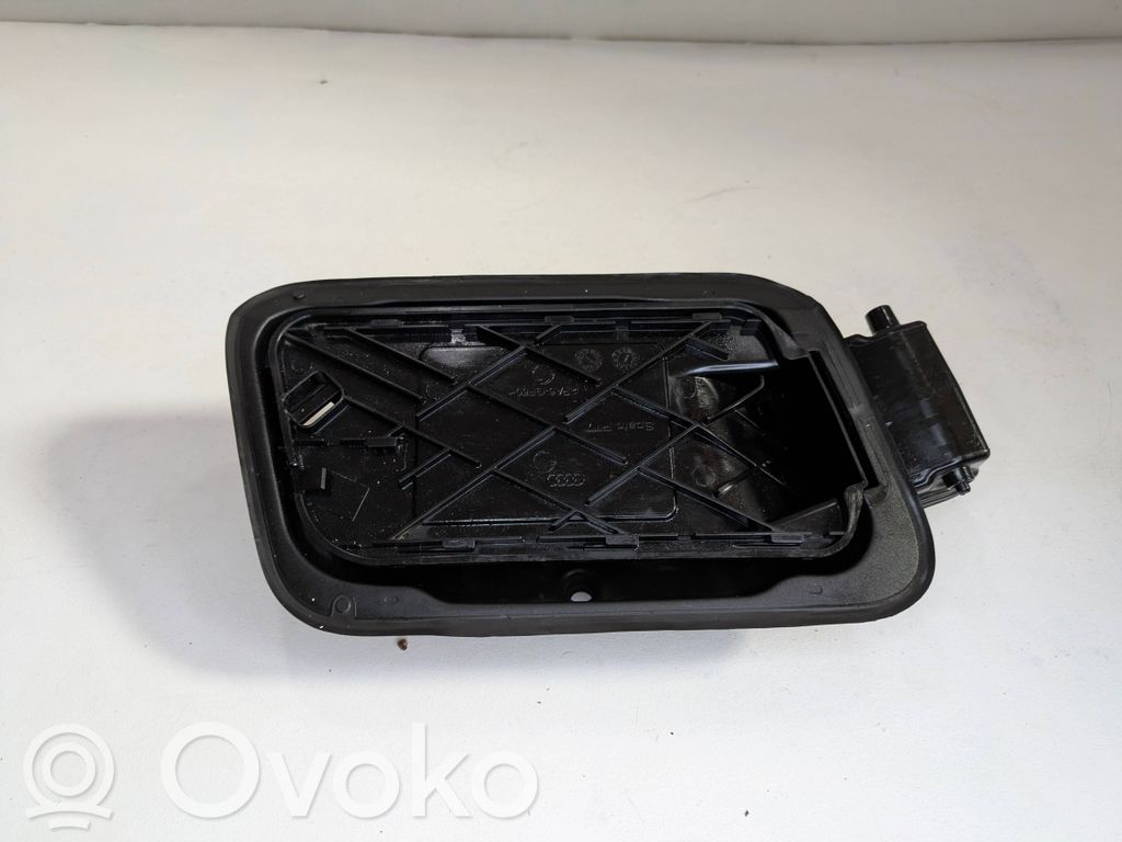 Audi Q2 - Polttoainesäiliön korkki 