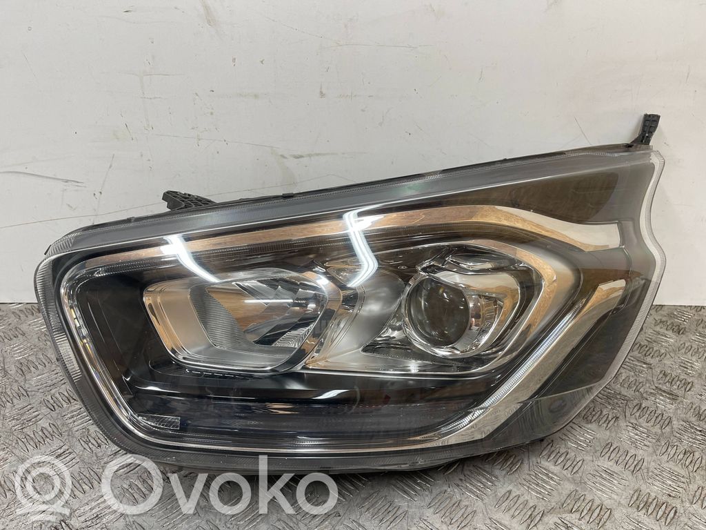 Ford Transit Custom Headlight/headlamp 