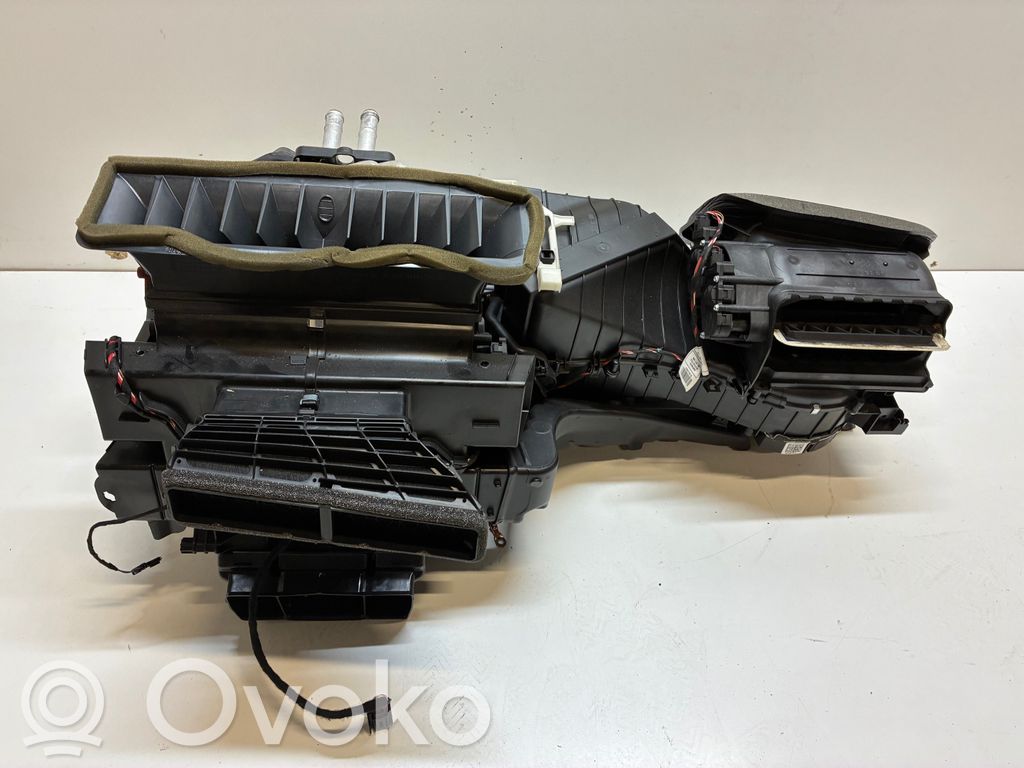 Audi A5 8T 8F Scatola climatizzatore riscaldamento abitacolo assemblata 