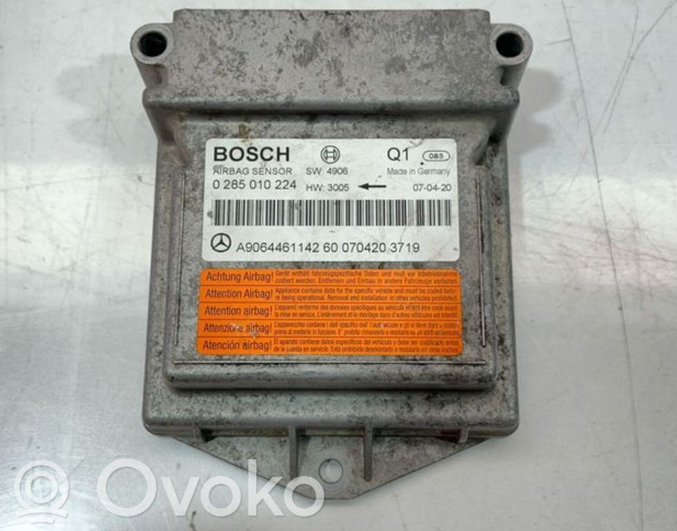 Mercedes-Benz Sprinter W906 Airbag control unit/module 