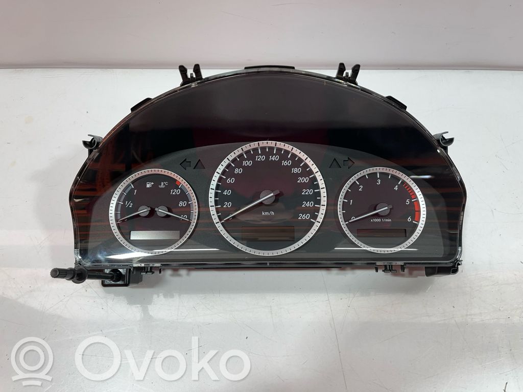 Mercedes-Benz C W204 Vitezometru (grup de instrumente) 