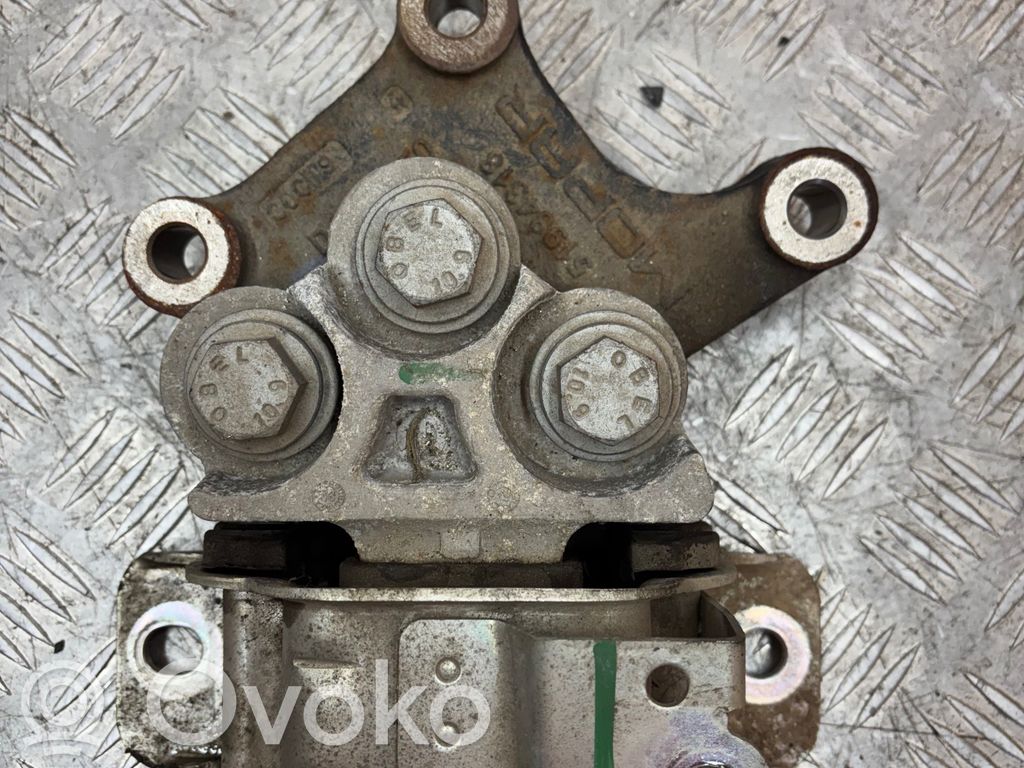Fiat Tipo Engine mount bracket 
