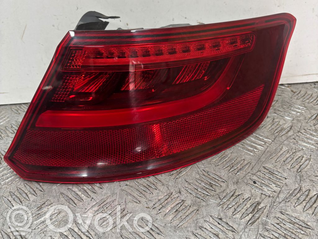 Rear/tail lights