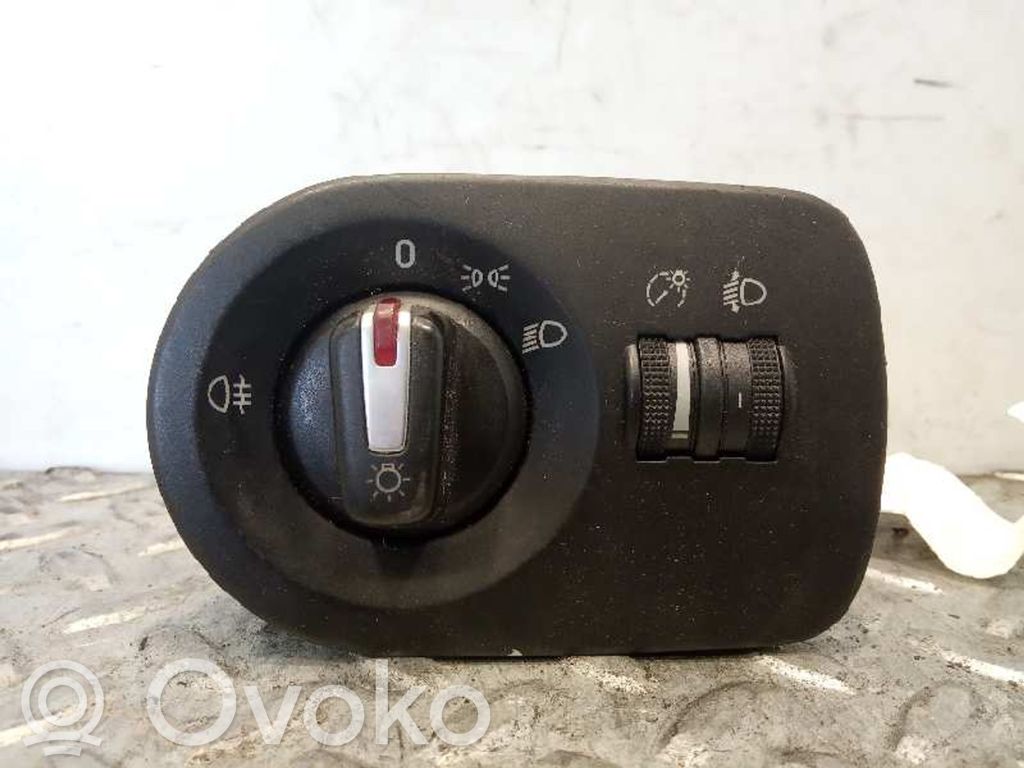 Seat Leon (1P) Interruptor de control del panel de luces 