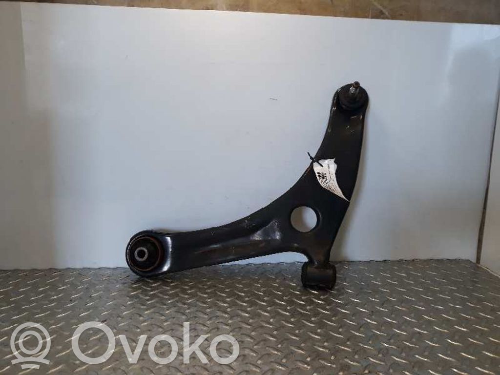 Mitsubishi Colt Querlenker vorne 