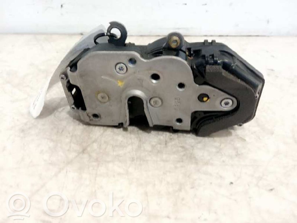 Opel Insignia A Etuoven lukko 