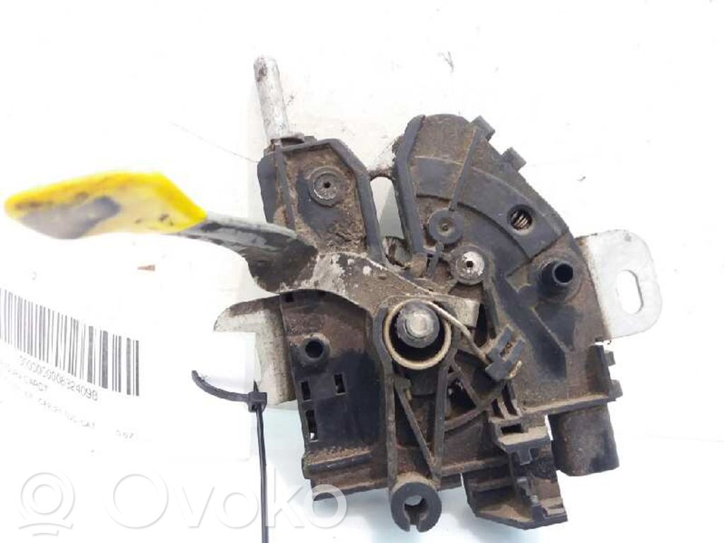 Ford Mondeo MK IV Kiinnityskoukku/-silmukka 