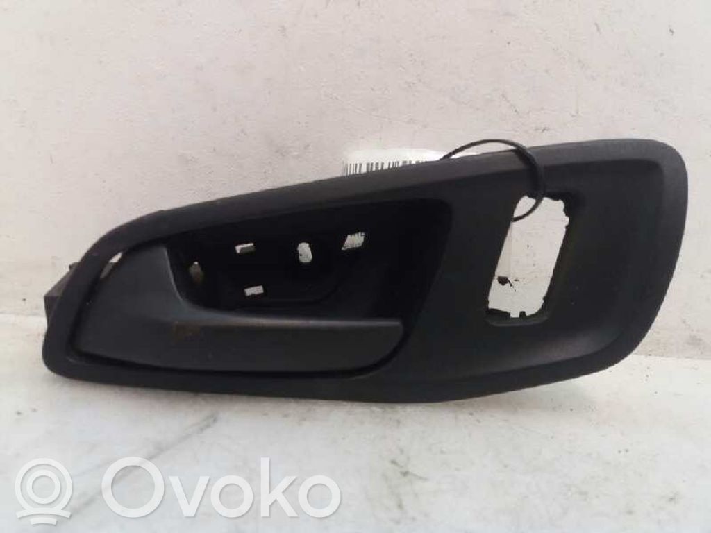 Manecilla interna puerta delantera   BK21V22601AD