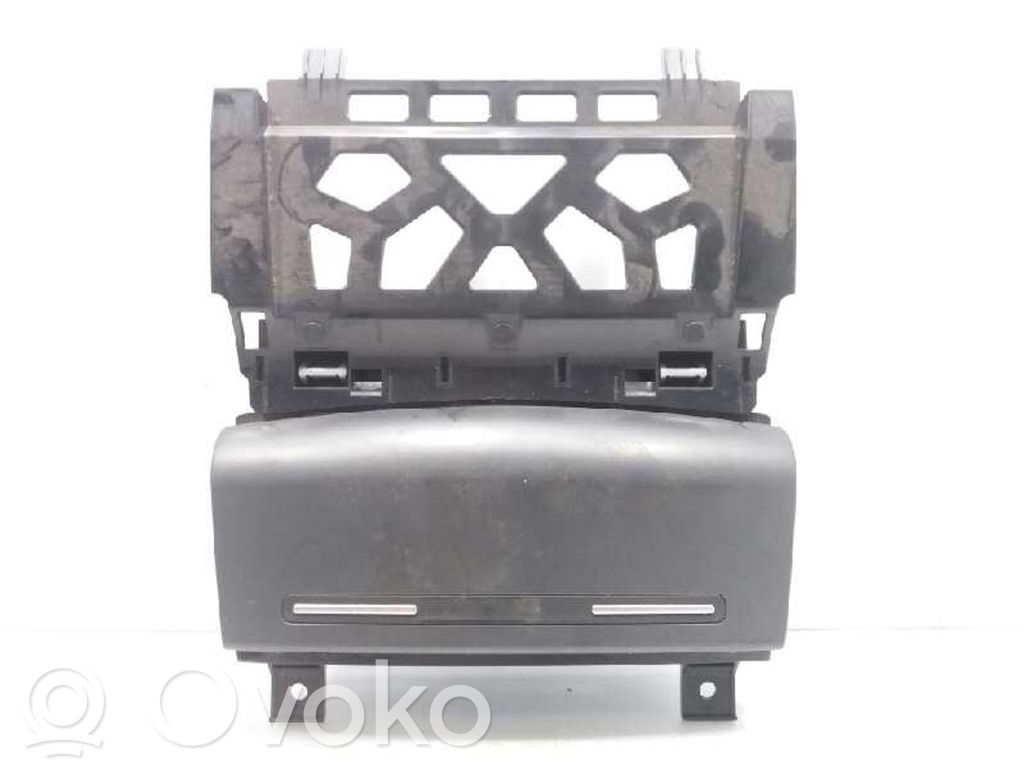 Audi A3 S3 8P Posacenere (anteriore) 