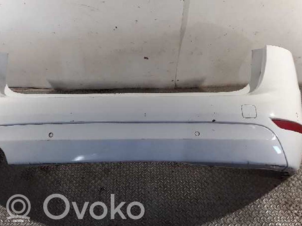 BMW 2 F46 Parachoques 