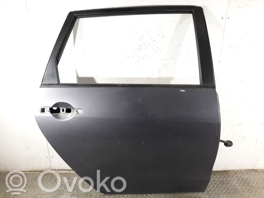 Mitsubishi Grandis Puerta trasera 