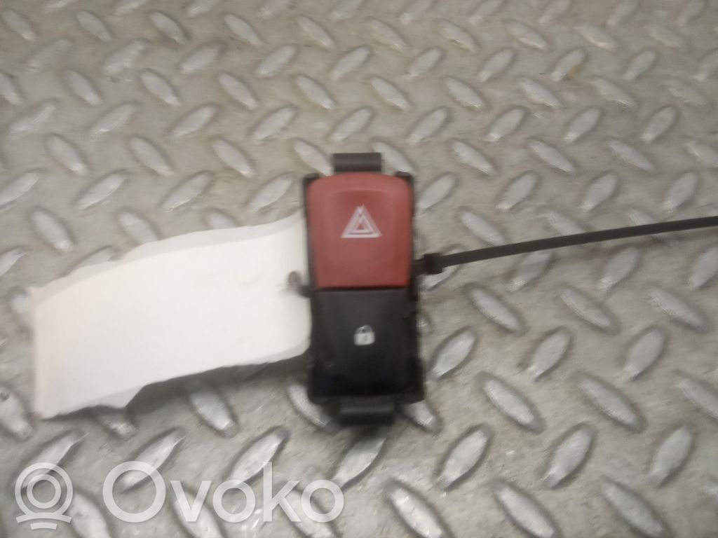 Schalter Warnblinkanlage   8200214896A