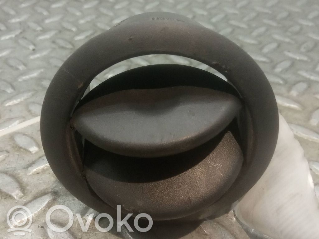 Deflector de caudal de aire   687604194R,687604194R,687604194R