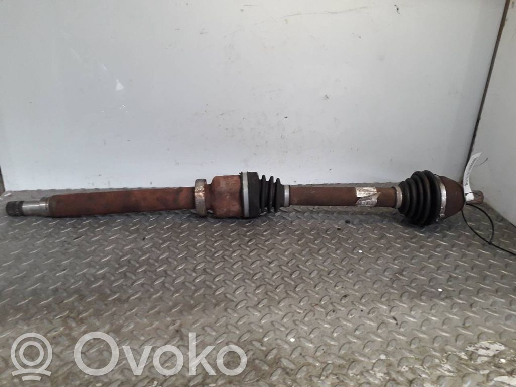 Ford Focus Priekinis pusašis 