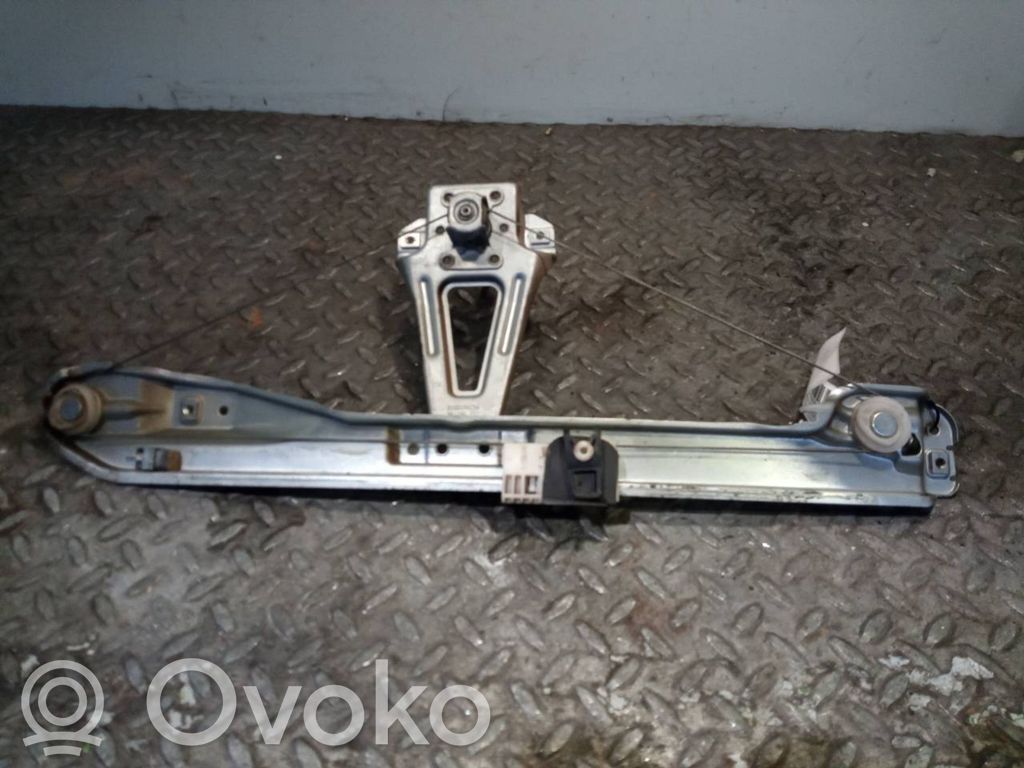 Renault Clio III Takaikkunan nostomekanismi ilman moottoria 