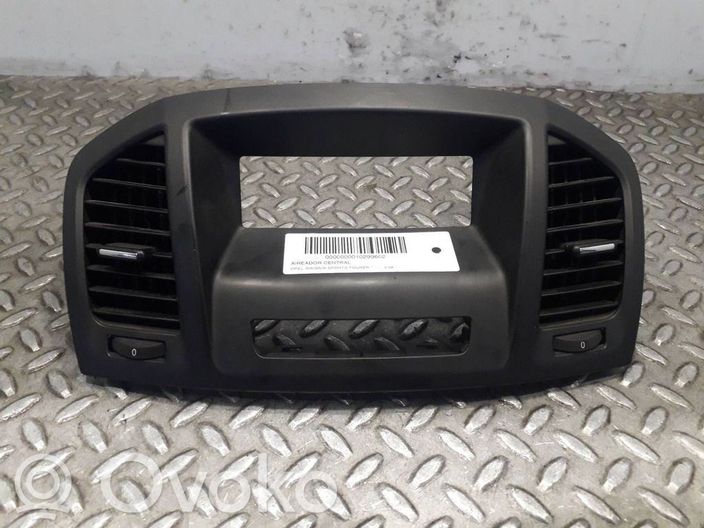 Opel Insignia A Owiewka / Deflektor powietrza szyberdachu 