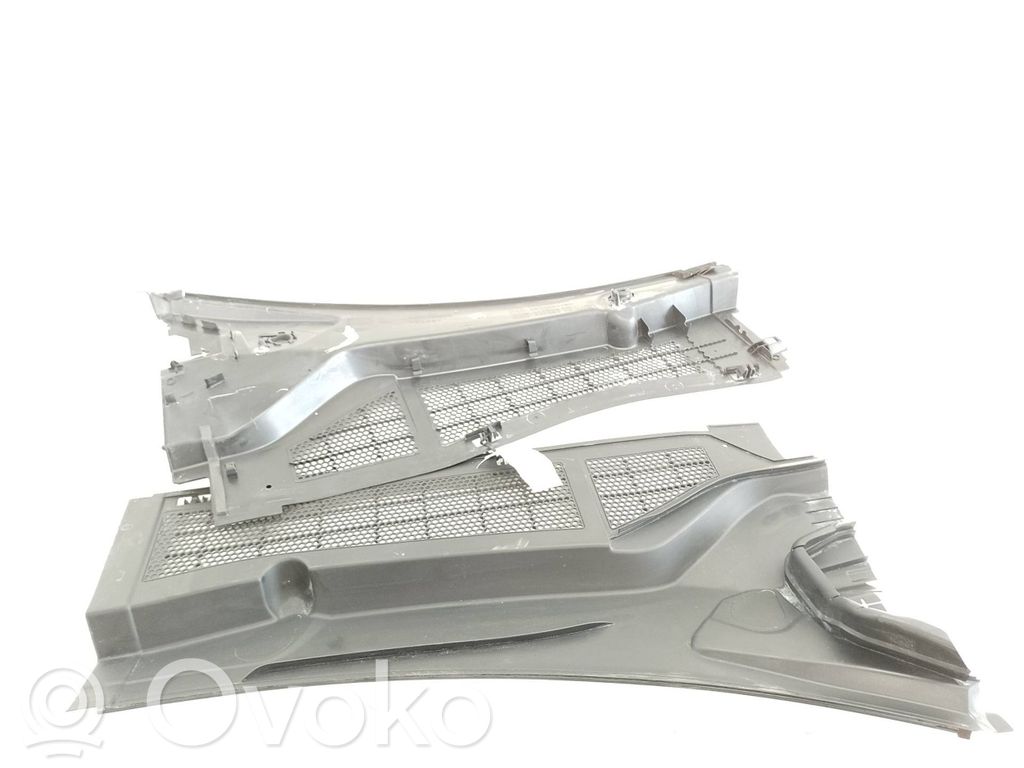 Opel Astra K Ornament parbriz 