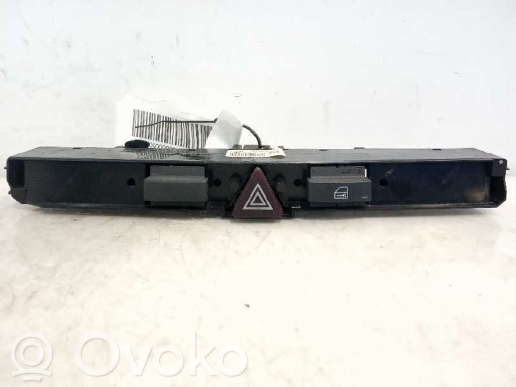 Opel Astra G Przycisk świateł awaryjnych 