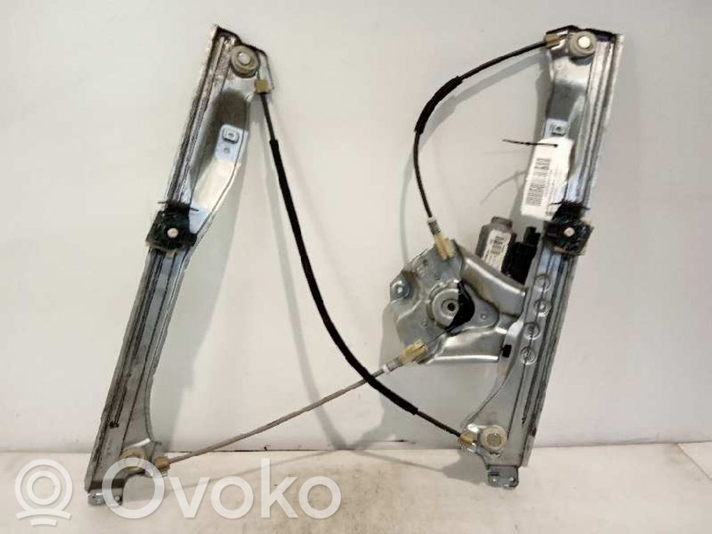 Manualny podnośnik szyby drzwi przednich   8200843592,400853G,503620080119