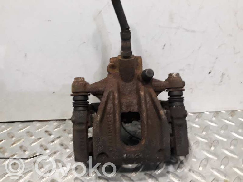 Ford Mondeo Mk III Support d'étrier arrière 