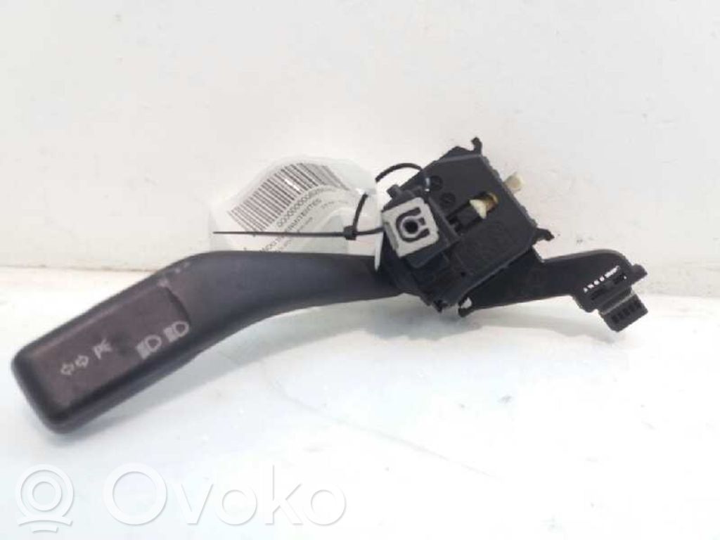 Seat Toledo II (1M) Commodo de clignotant 