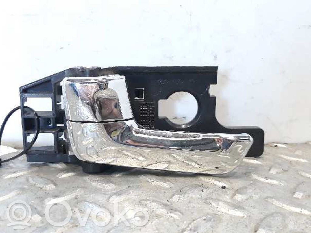 Manecilla interna puerta trasera