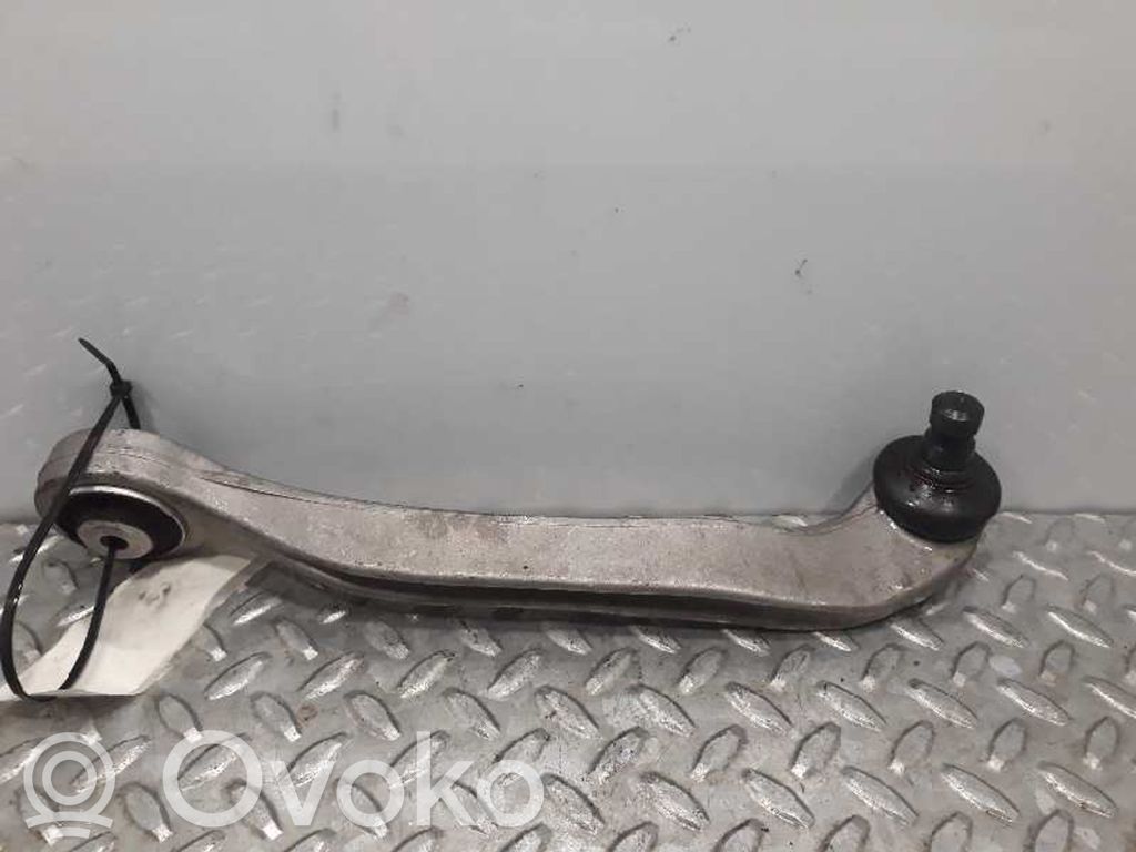Brazo de suspensión delantero