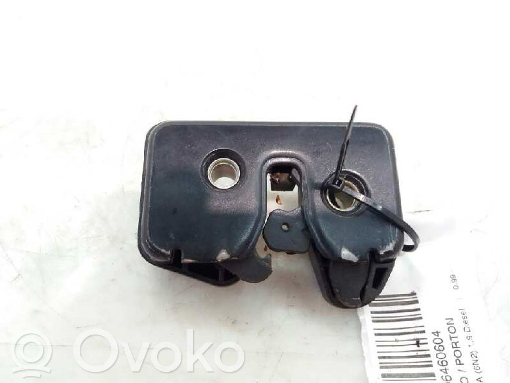 Volkswagen Polo III 6N 6N2 6NF Zamek klapy tylnej bagażnika 