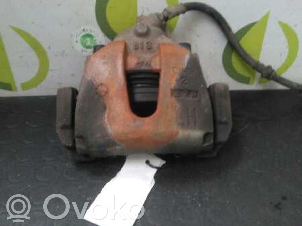 Caliper de freno delantero