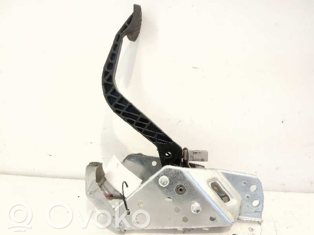 Opel Zafira B Pedal de embrague 