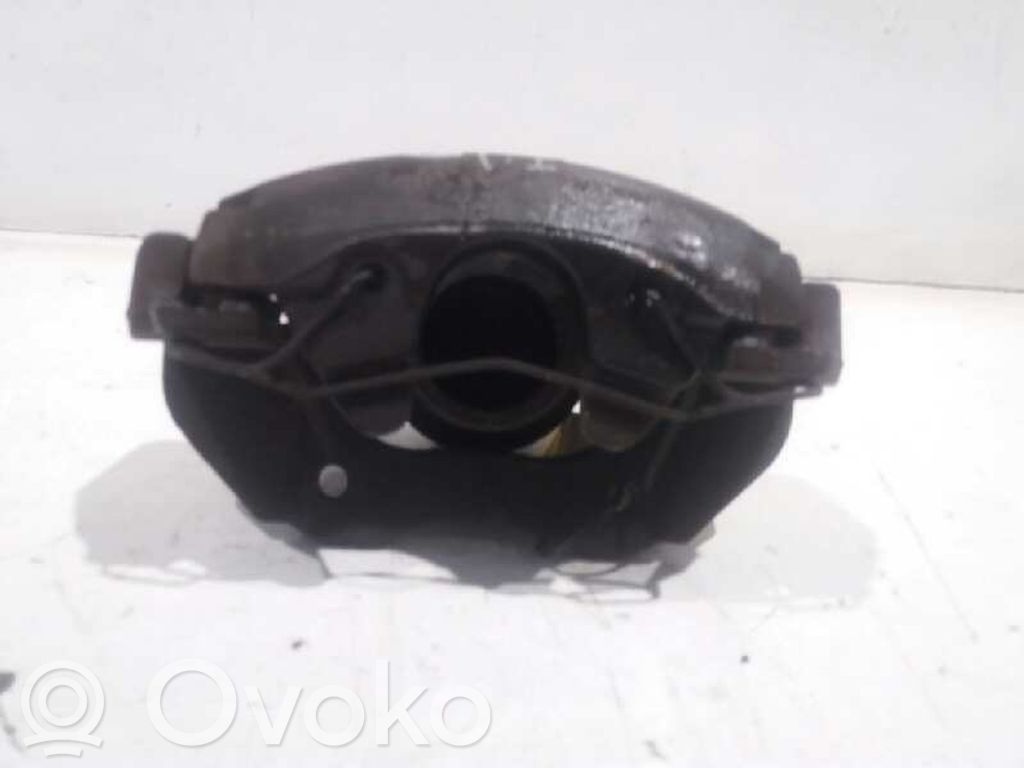 Caliper de freno delantero