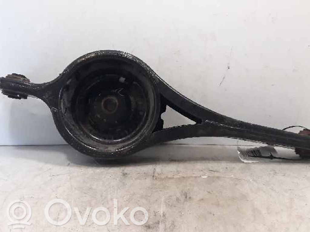 Ford Mondeo Mk III Wahacz tylny 