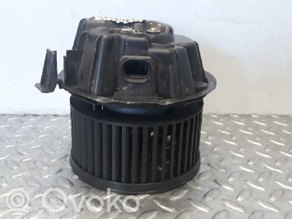 Renault Modus Pečiuko ventiliatorius/ putikas 