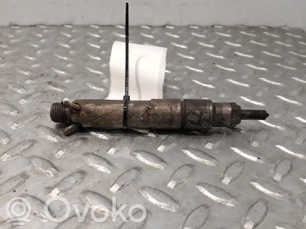Audi A3 S3 8L Polttoainesuutin 