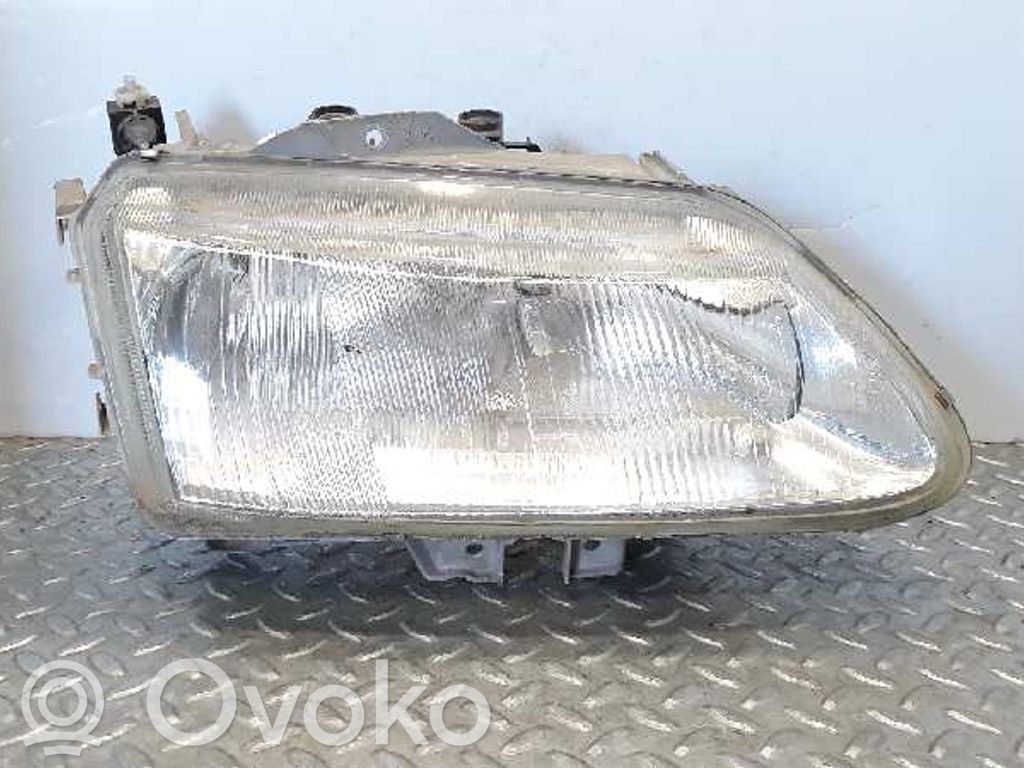 Renault Laguna I Scheinwerfer 
