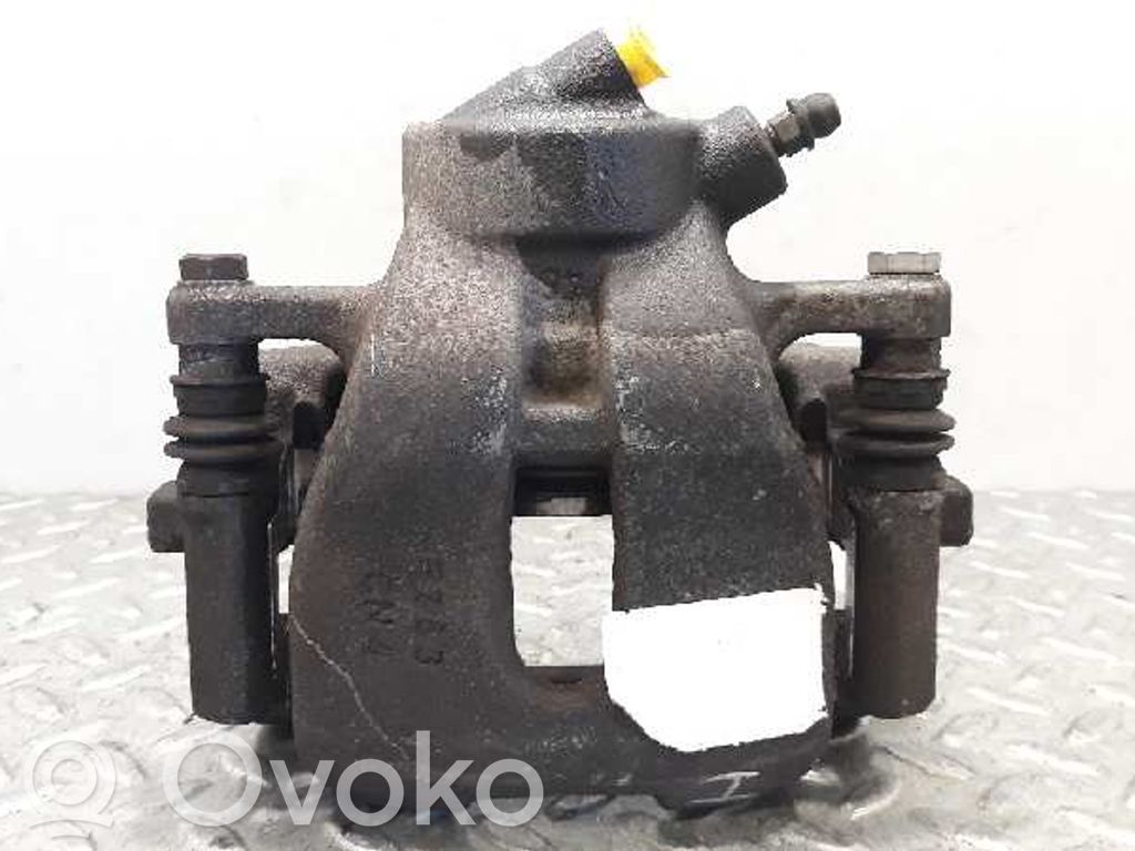 Front brake caliper   4401E0
