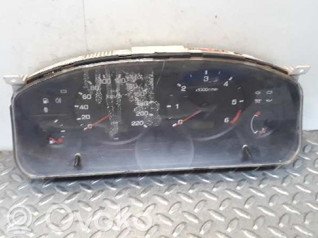 Nissan Primera Licznik / Prędkościomierz 