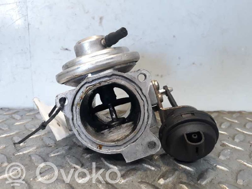 Válvula EGR   038129637,038131501E