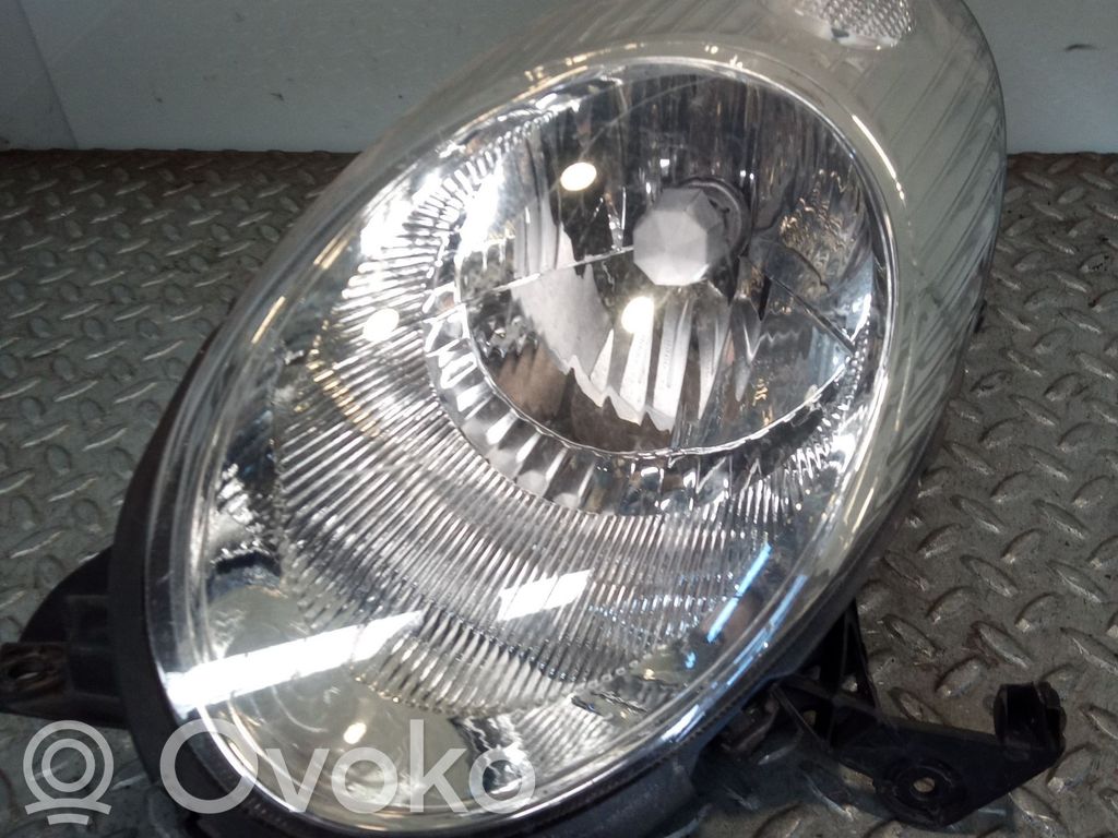Lampa przednia