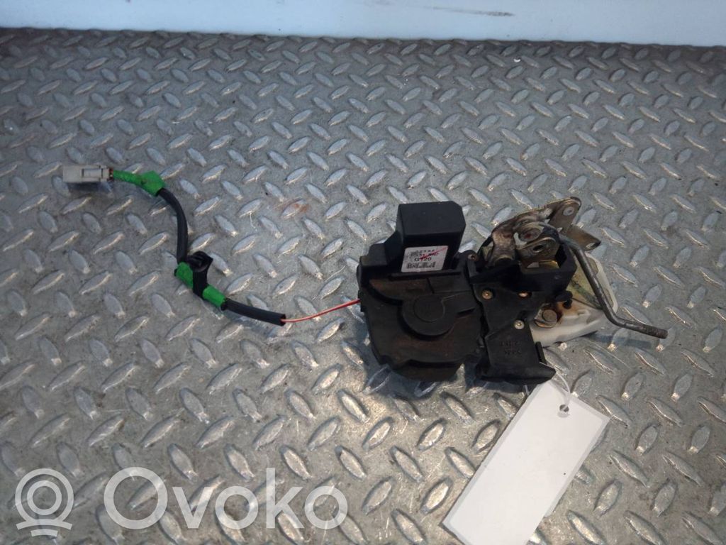 Cerradura de puerta trasera