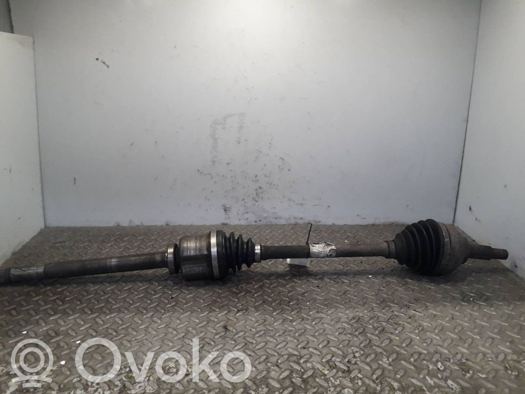 Etuvetoakseli   8200808824