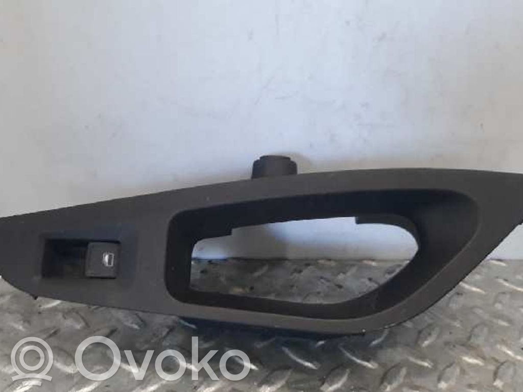 Seat Leon (5F) Electric window control switch 