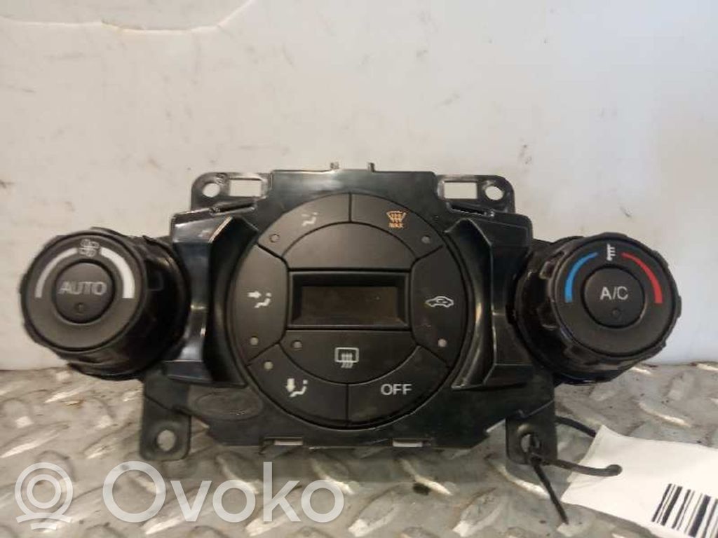 Panel klimatyzacji   8A6T8C612AL
