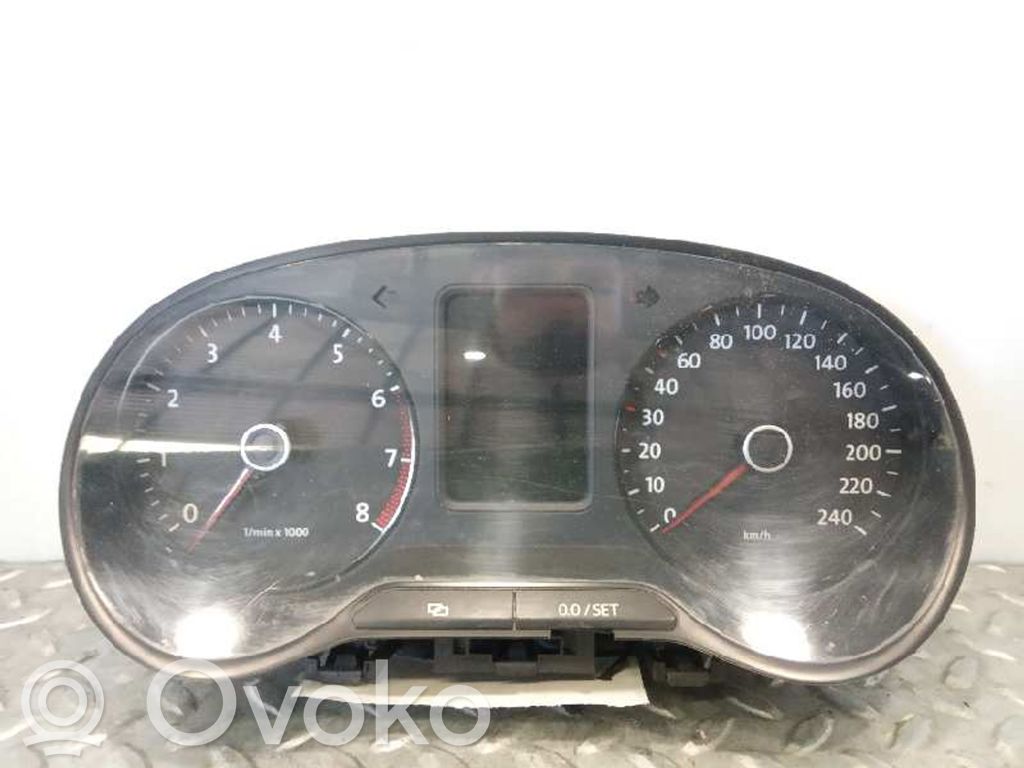 Volkswagen Polo V 6R Tachimetro (quadro strumenti) 