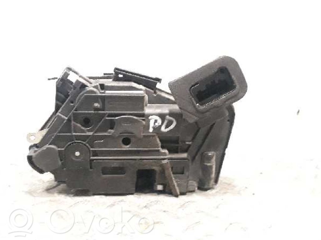 Skoda Rapid (NH) Serrure 