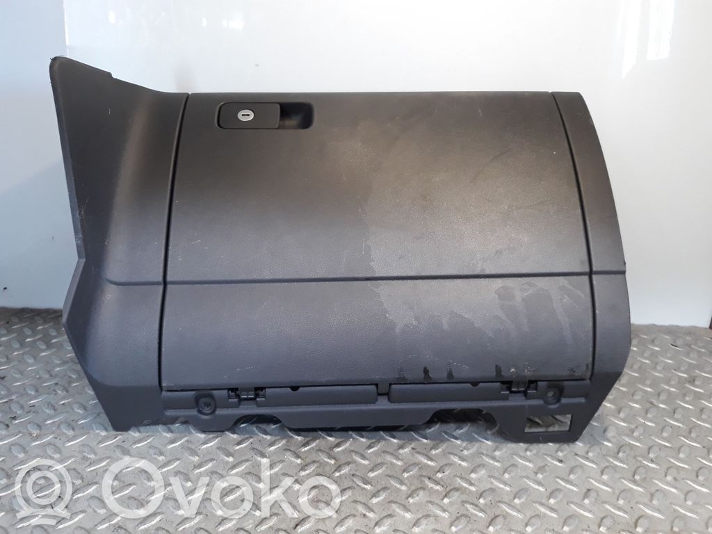 Schowek deski rozdzielczej   5G1857114E82V