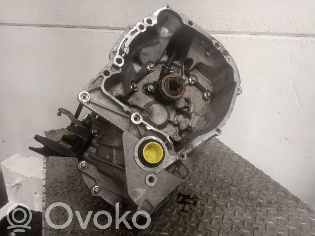 Renault Clio III Scatola del cambio manuale a 5 velocità 