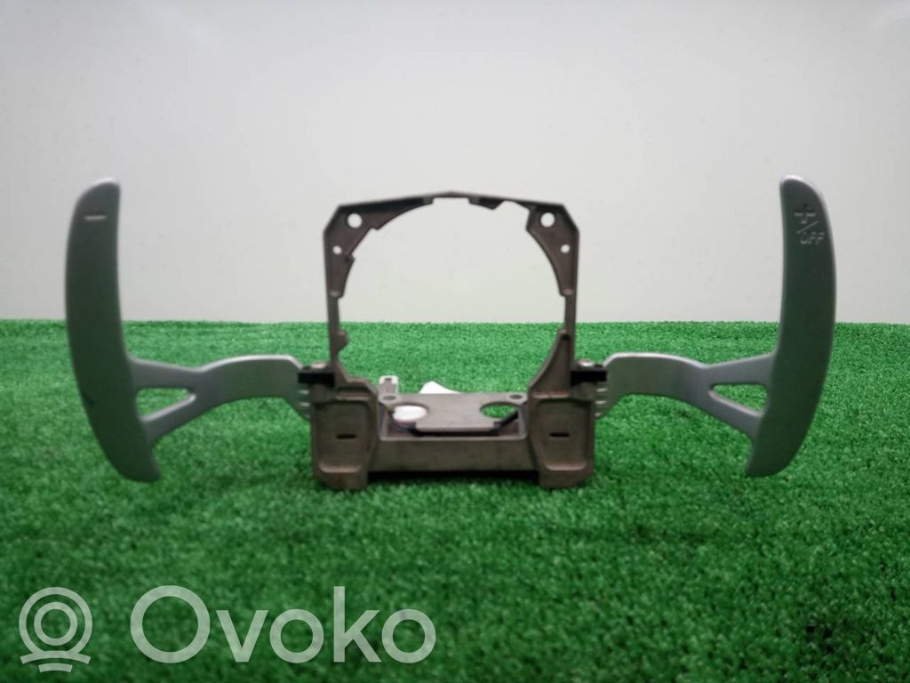 Citroen C-Crosser Butoane/comutatoare pe volan 