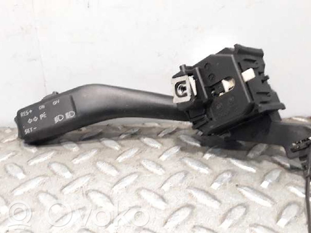 Seat Altea Commodo de clignotant 