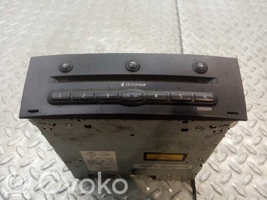 Renault Megane II Hi-Fi-äänentoistojärjestelmä 